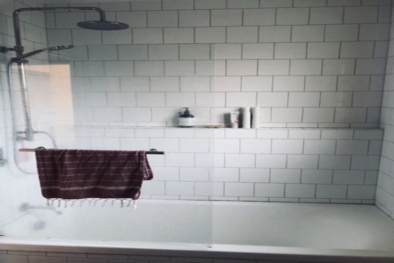 Photo of property in 4 Auckland Terrace, Melrose, Wellington, 6023