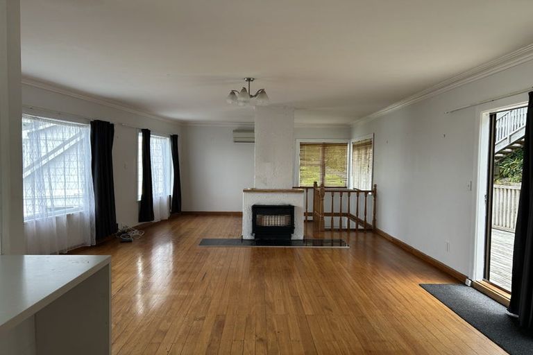 Photo of property in 11 Waru Street, Khandallah, Wellington, 6035