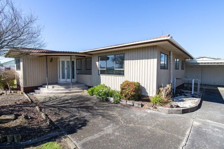 Photo of property in 18 Orchard East Road, Ngatea, 3503