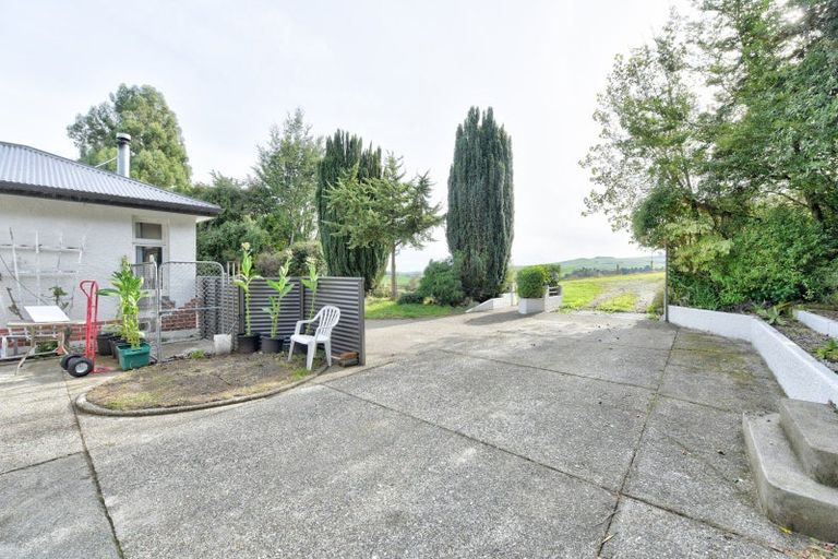 Photo of property in 28 Mandeville Road, Hokonui, Winton, 9782