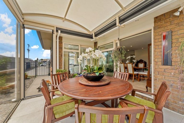 Photo of property in 26b Edward Avenue, Orewa, 0931