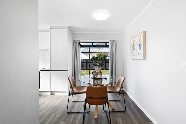 Photo of property in 15 Reeves Close, Fairview Downs, Hamilton, 3214