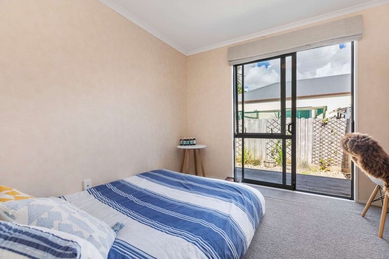 Photo of property in 33 Lazurite Drive, Westgate, Auckland, 0614