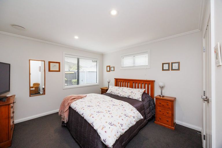 Photo of property in 11 Majestic Way, Kelvin Grove, Palmerston North, 4414