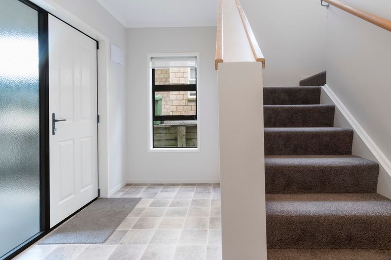 Photo of property in 8/19 Glencarron Place, Bethlehem, Tauranga, 3110