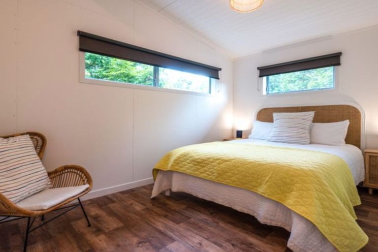 Photo of property in 17 Glen Brook Road, Omiha, Waiheke Island, 1081