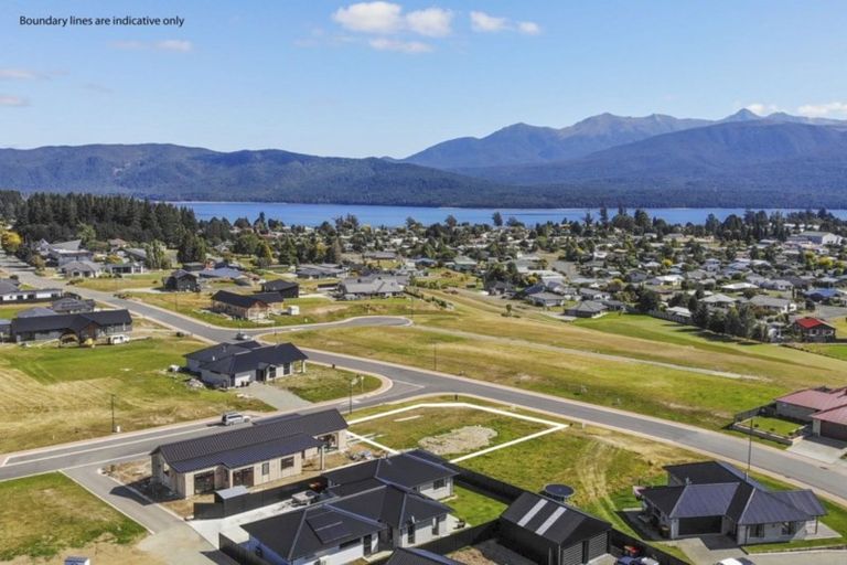 Photo of property in 1 Millar Place, Te Anau, 9679