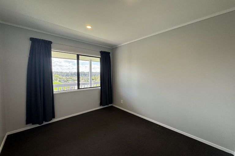 Photo of property in 61 Keegan Drive, Massey, Auckland, 0614