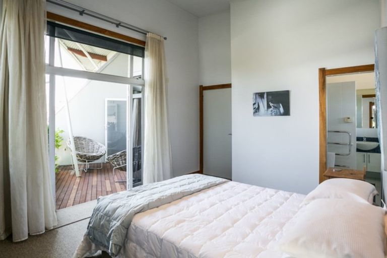 Photo of property in 2a Charles Street, Westshore, Napier, 4110