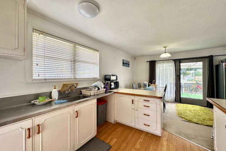 Photo of property in 42 Bowater Place, Manurewa, Auckland, 2102