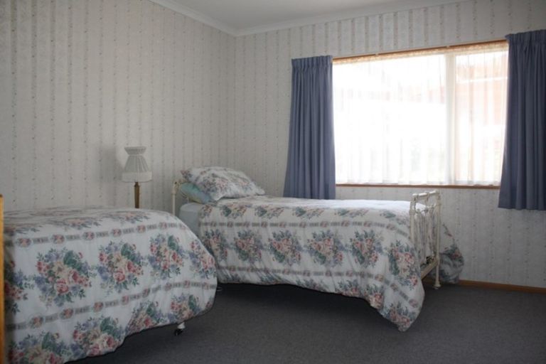 Photo of property in 22 Hannah Place, Holmes Hill, Oamaru, 9401