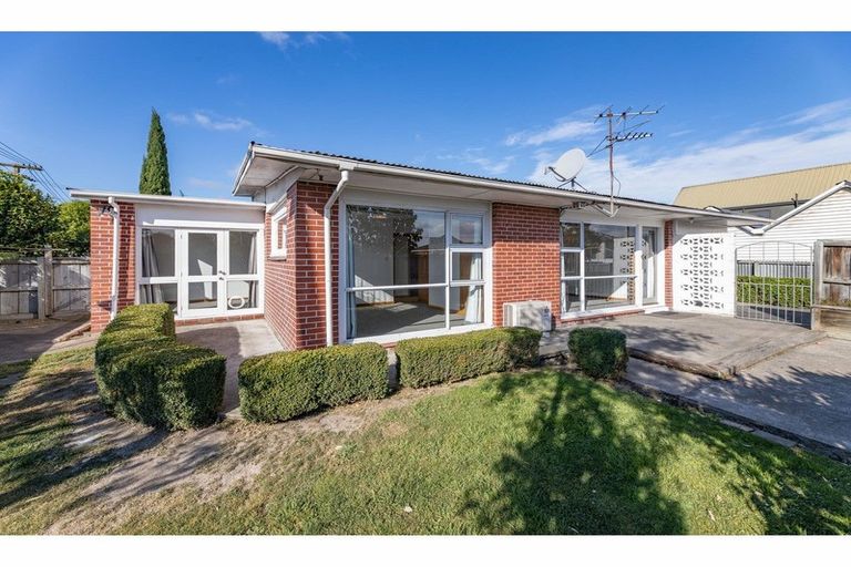 Photo of property in 60 Trafalgar Street, St Albans, Christchurch, 8014