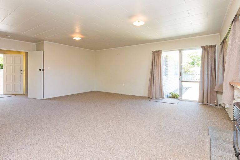 Photo of property in 34 Lockhart Avenue, Milson, Palmerston North, 4414