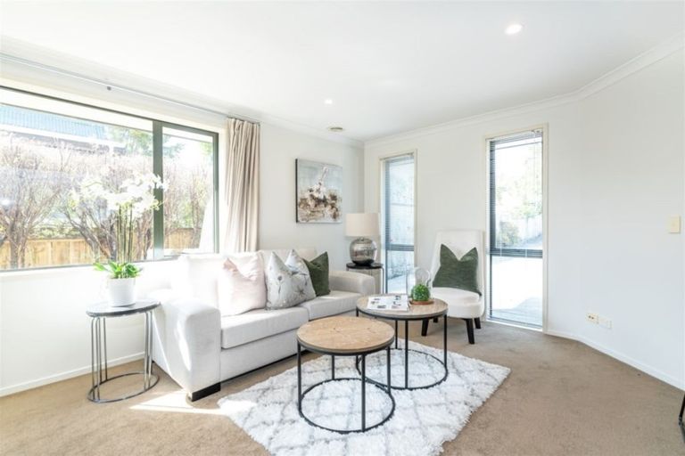 Photo of property in 35a Willerton Avenue, New Lynn, Auckland, 0600