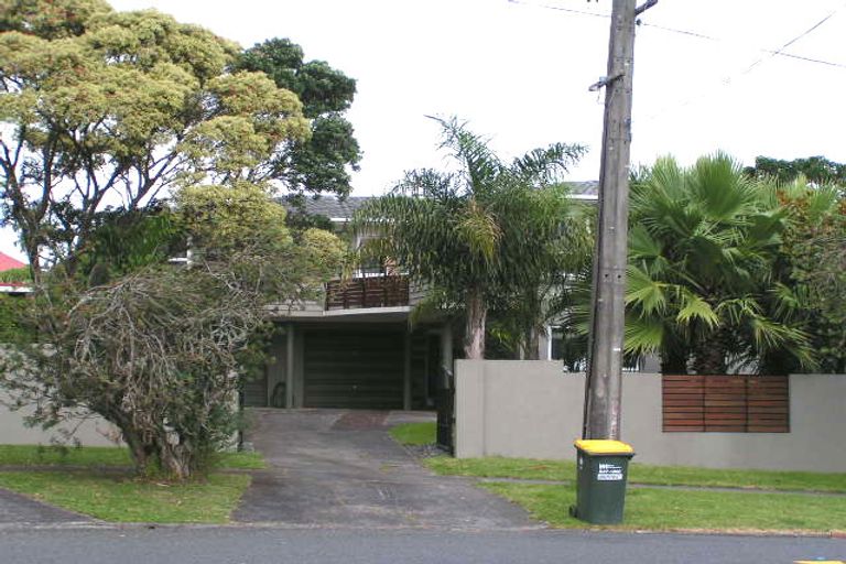 Photo of property in 14 Purchas Road, Hauraki, Auckland, 0622