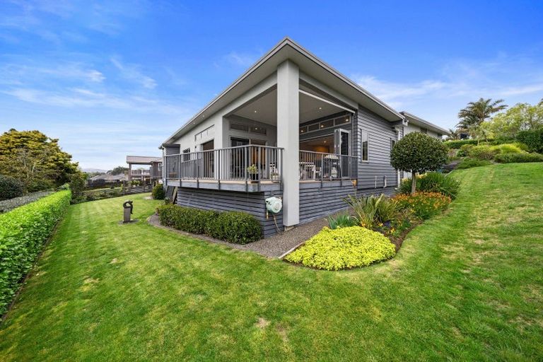Photo of property in 2 Stonedale Drive, Pukekohe, 2120