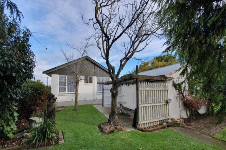 Photo of property in 101 Prestons Road, Redwood, Christchurch, 8051