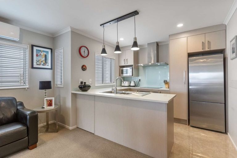 Photo of property in 51 Tribute Loop, Takanini, 2112