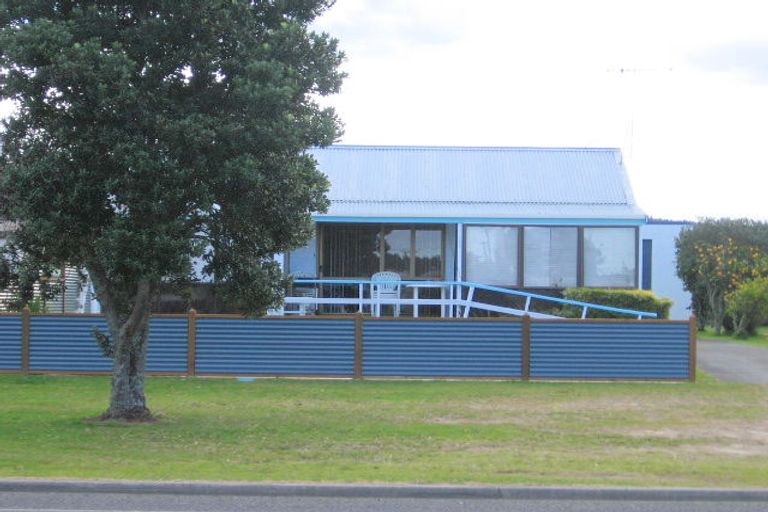 Photo of property in 309 Port Road, Whangamata, 3620