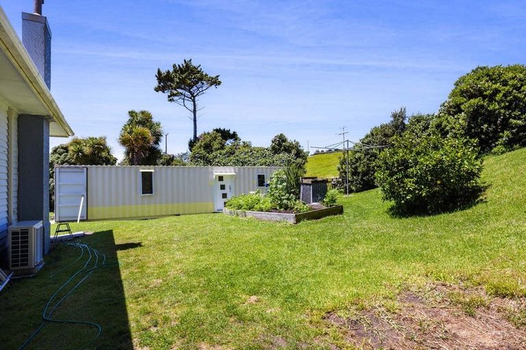 Photo of property in 15 Norfolk Street, Patea, 4520