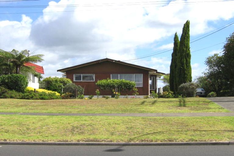 Photo of property in 108 Sunset Road, Unsworth Heights, Auckland, 0632