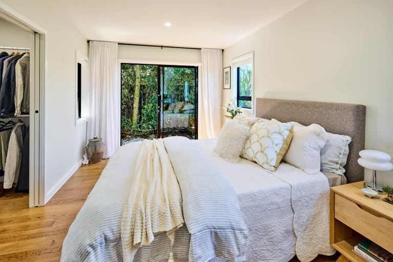 Photo of property in 2 Pukeko Lane, Carterton, 5713