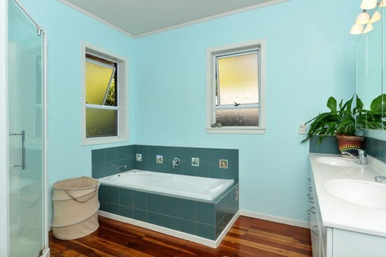 Photo of property in 3 Corbett Avenue, Hillcrest, Hamilton, 3216