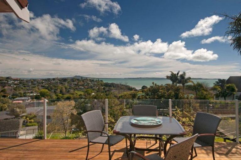 Photo of property in 84 Mellons Bay Road, Mellons Bay, Auckland, 2014