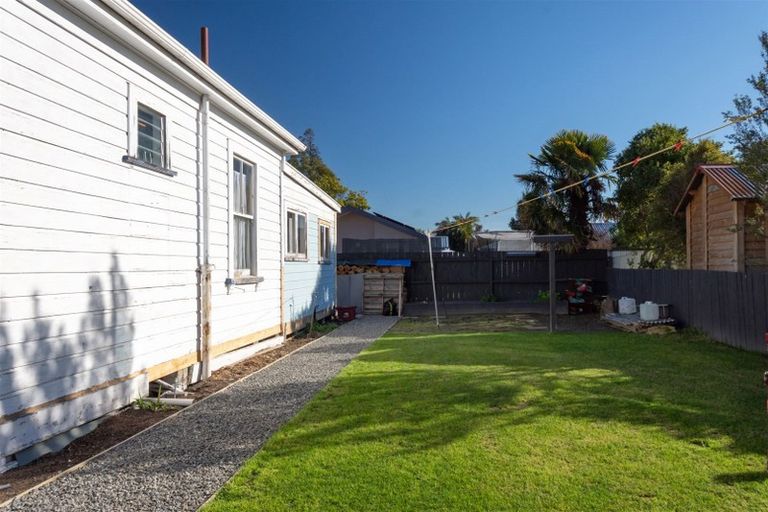 Photo of property in 75 Hutcheson Street, Mayfield, Blenheim, 7201