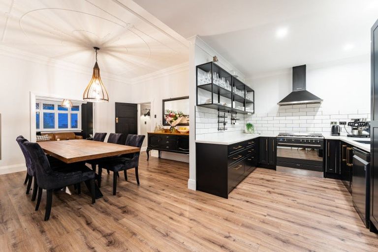 Photo of property in 21 Moana Crescent, Musselburgh, Dunedin, 9013