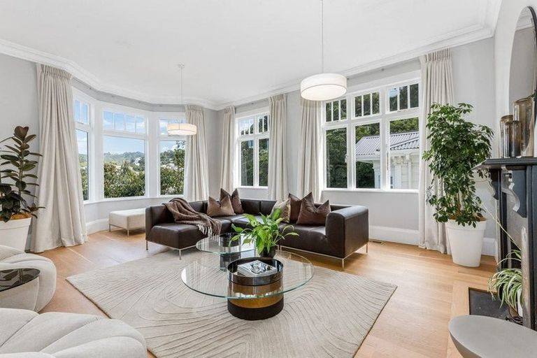 Photo of property in 22 Plunket Street, Kelburn, Wellington, 6012