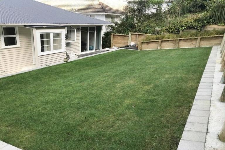 Photo of property in 23 Acheron Road, Paremata, Porirua, 5026