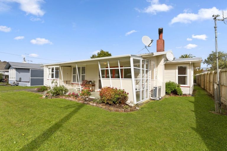 Photo of property in 21 Hamilton Street, Pahiatua, 4910