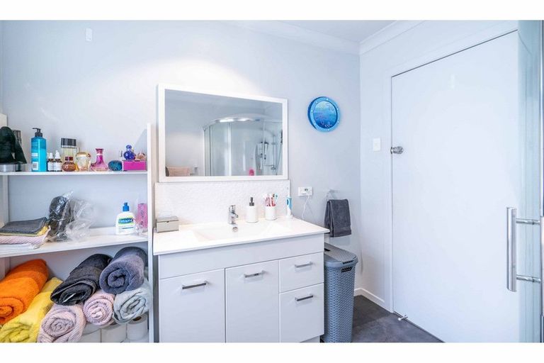 Photo of property in 52 Lowe Street, Avenal, Invercargill, 9810