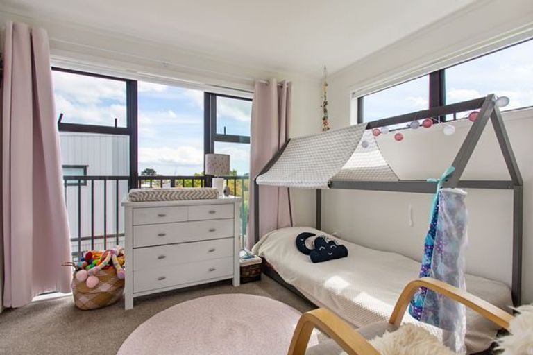 Photo of property in 16a Putini Road, Mangere Bridge, Auckland, 2022