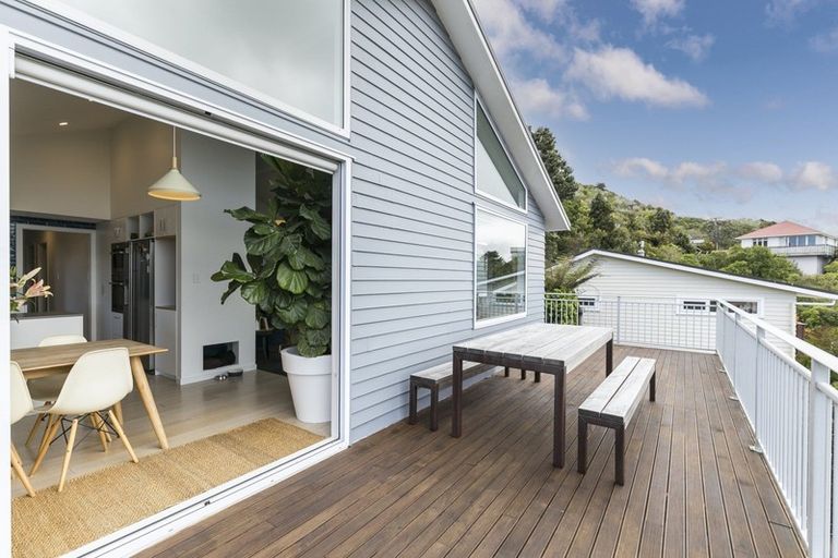 Photo of property in 27 Voltaire Street, Karori, Wellington, 6012