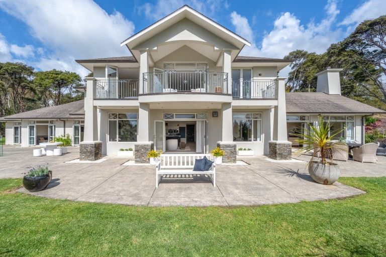 Photo of property in 1 Pearson Road, Whitford, Howick, 2571