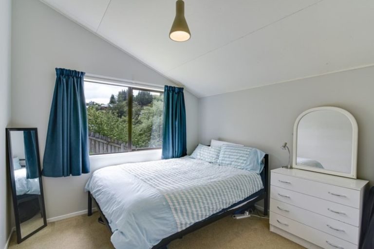 Photo of property in 5a Wye Place, Fernhill, Queenstown, 9300