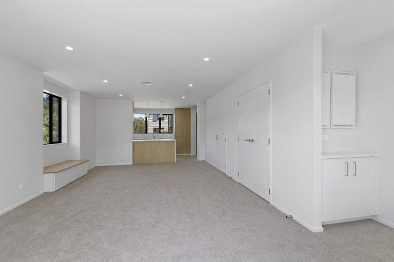 Photo of property in 39 Turtleback Avenue, Whitby, Porirua, 5024