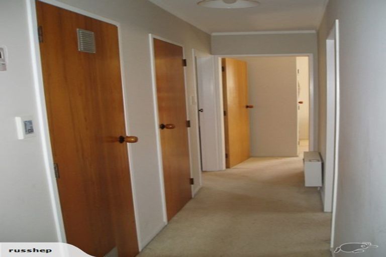 Photo of property in 2/25 Horoeka Street, Stokes Valley, Lower Hutt, 5019