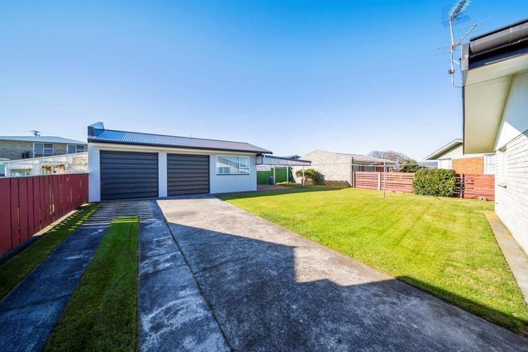 Photo of property in 10 Davidson Street, Hawera, 4610