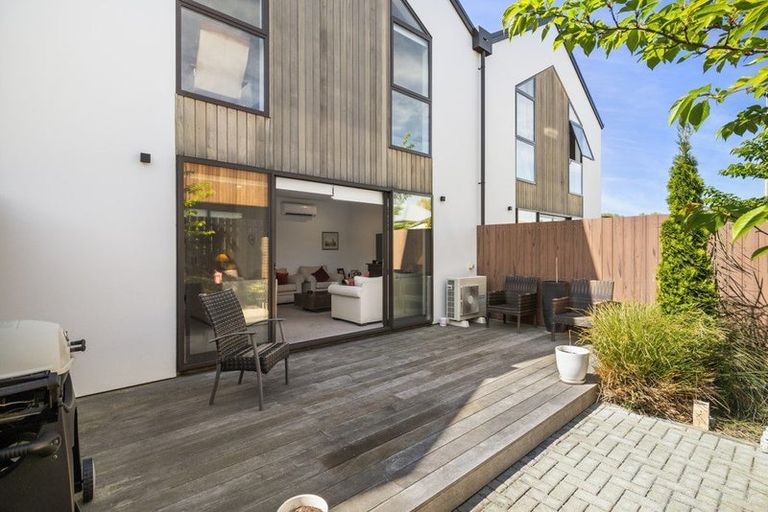 Photo of property in 3/9 Edgeware Road, St Albans, Christchurch, 8014