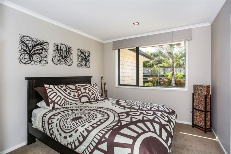 Photo of property in 32 Searle Drive, Patumahoe, Pukekohe, 2679