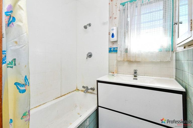 Photo of property in 24 Lynette Place, Mangere, Auckland, 2022