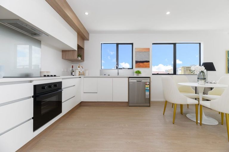 Photo of property in 38c Routley Drive, Glen Eden, Auckland, 0602