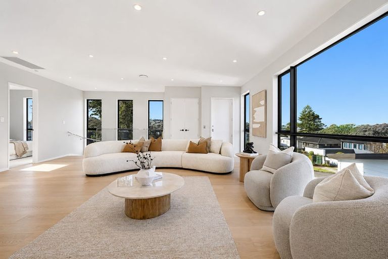 Photo of property in 17 Rock Isle Road, Torbay, Auckland, 0630