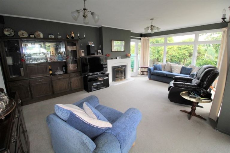 Photo of property in 228 Douglas Street, Highfield, Timaru, 7910