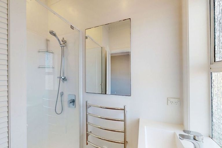 Photo of property in 49 Kings Crescent, Hutt Central, Lower Hutt, 5010