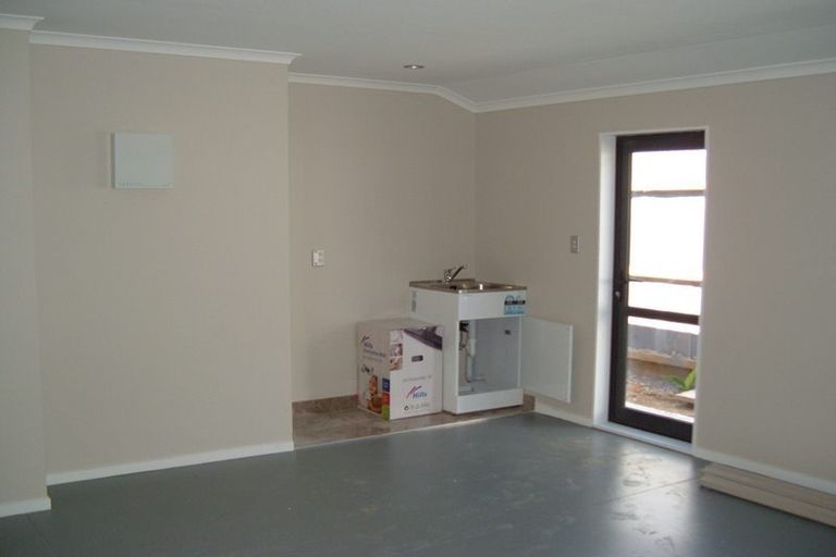Photo of property in 813 Te Atatu Road, Te Atatu Peninsula, Auckland, 0610