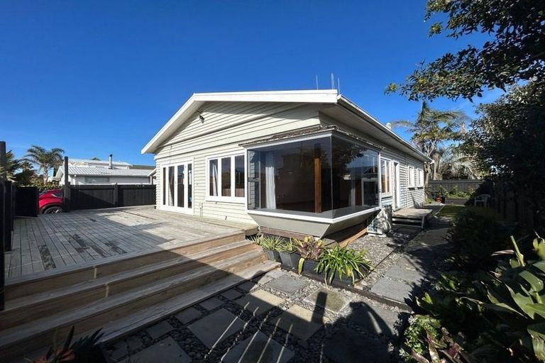 Photo of property in 1218a Papamoa Beach Road, Papamoa Beach, Papamoa, 3118